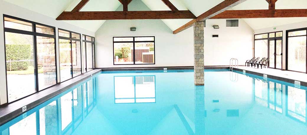 camping finistere piscine couverte